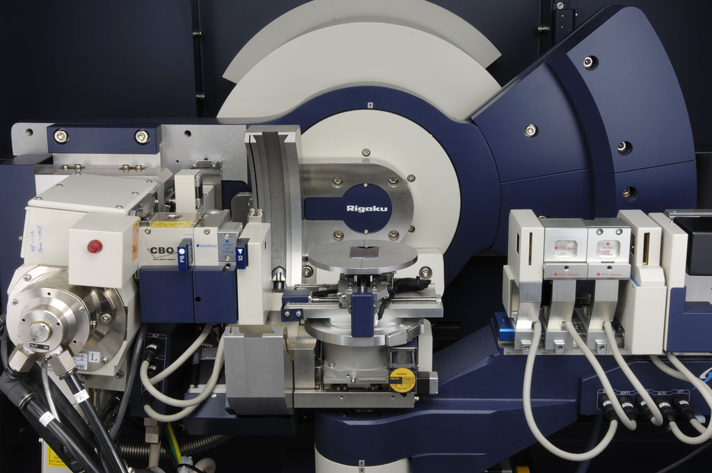 ritv☆ビカクシダ☆特別出品株 東芝、「ハイブリッドキャスト」対応の4K液晶TV「レグザ Z8X」 - 価格.com